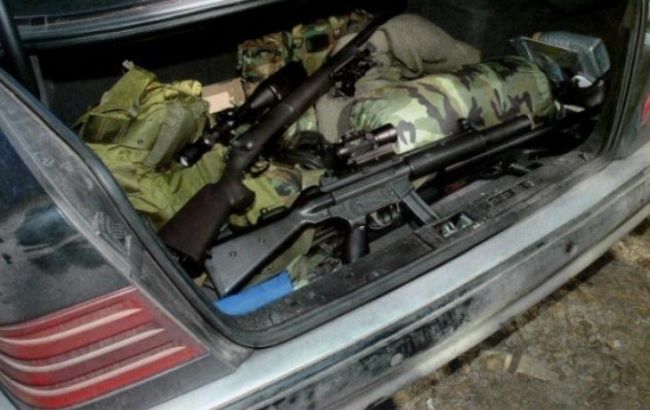 Украинские военные пытаются переслать почтой оружие из зоны АТО, - СБУ