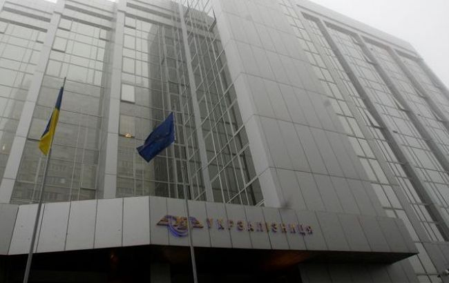 "Укрзалізниця" заявляє, що не перевозить вантажі на окупований Донбас