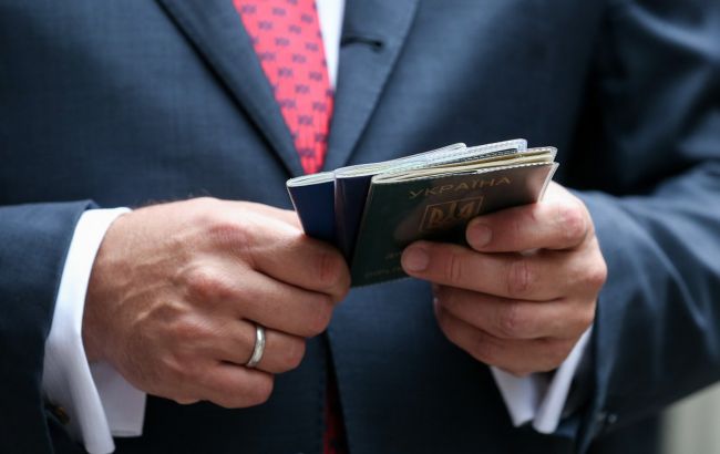 Українцям хочуть дозволити пересилати поштою документи, що посвідчують особу