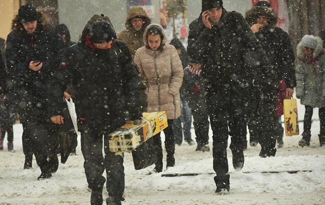 Погода на сегодня: в Украине местами снег и дожди, температура до +11