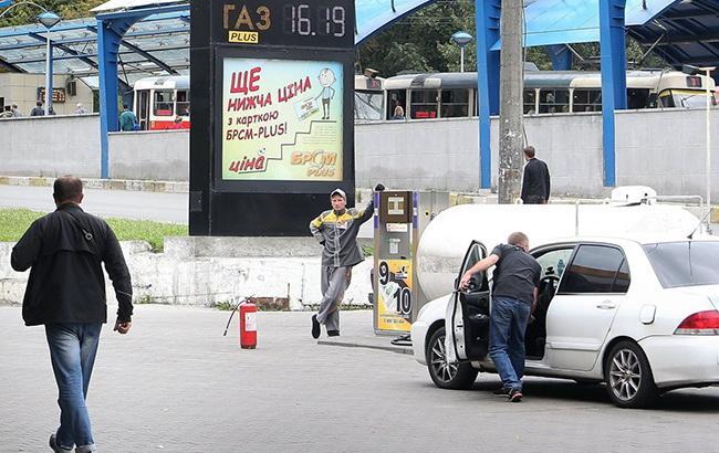 Цены на АЗС в Киеве еще немного выросли