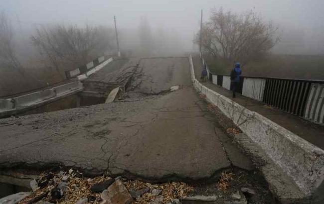 ЮНИСЕФ: 700 тыс. детей на Донбассе рискуют замерзнуть зимой из-за поврежденного водоснабжения