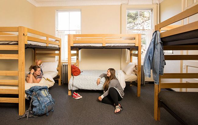 Раде снова рекомендуют принять закон о борьбе с хостелами в многоэтажках