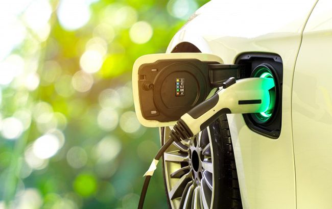 Рада передбачила зелені номера для електромобілів