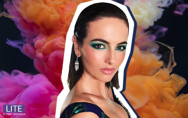 Синяя тушь и алые тени: кислотные 80-е ворвались в тренды макияжа 2019