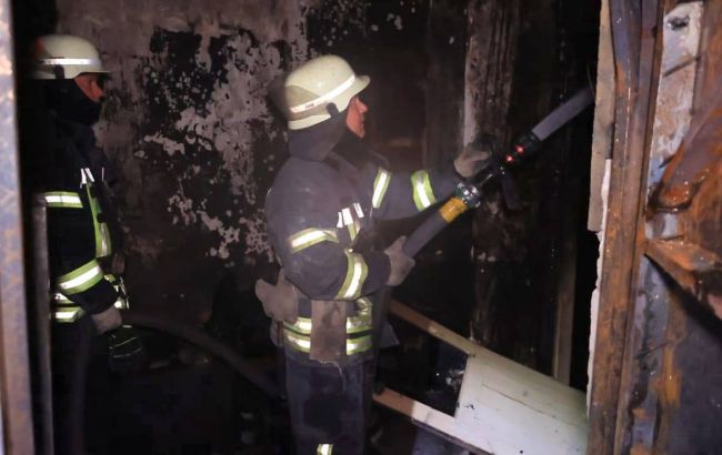 У Харкові сталася пожежа в багатоповерховому будинку: врятовано 15 осіб