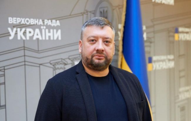 Розкрадання на дронах та РЕБ: у справі 6 підозрюваних, Кузнєцову просять арешт