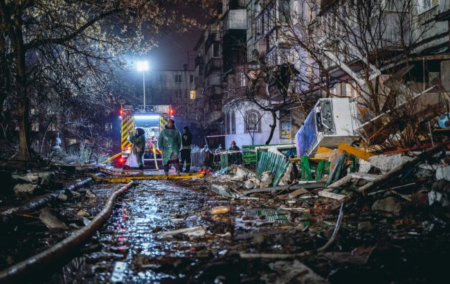 Кількість загиблих внаслідок удару по будинку в Полтаві сягнула 10