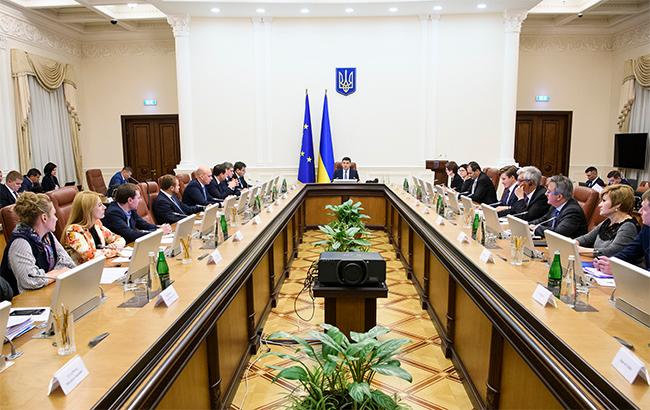 Правительство продлило проект электронных аукционов для импортеров озоноразрушающих веществ