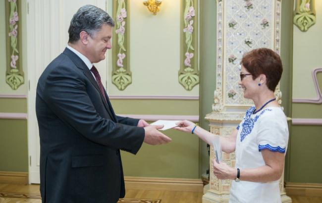 Порошенко принял верительные грамоты у нового посла США Йованович