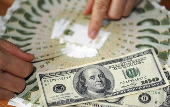 У Росії біржовий курс долара виріс більш ніж на рубль