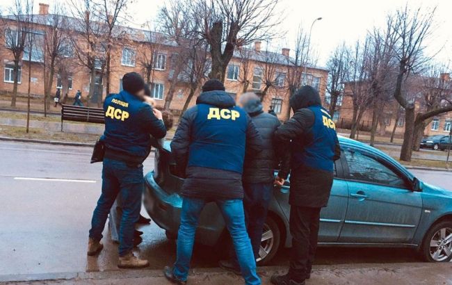 В Чернигове разоблачили канал поставки наркотиков в СИЗО