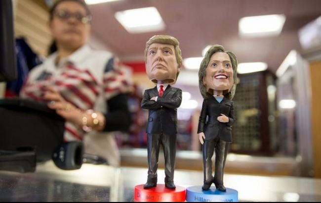 Выборы в США: популярность Клинтон среди избирателей падает