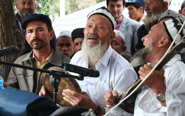 Китай удерживает около 1 млн уйгуров в тайных лагерях, - ООН