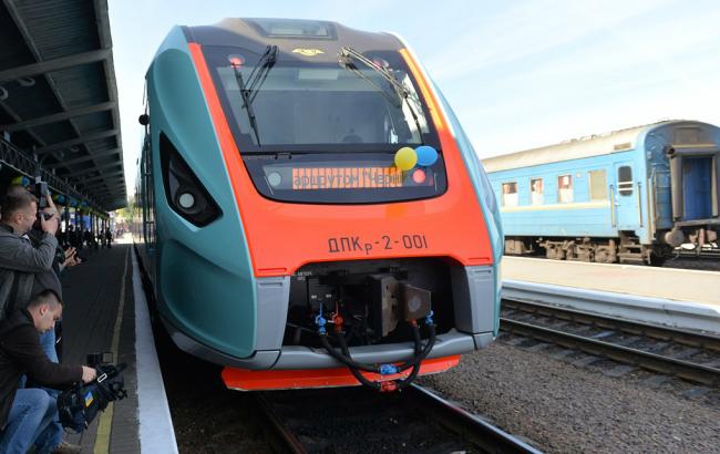 "Укрзализныця" за 9 мес. получила около 5,5 млрд грн убытка от пассажирских перевозок