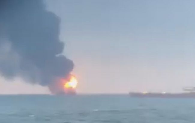 Число погибших при пожаре на судах в Черном море достигло 14