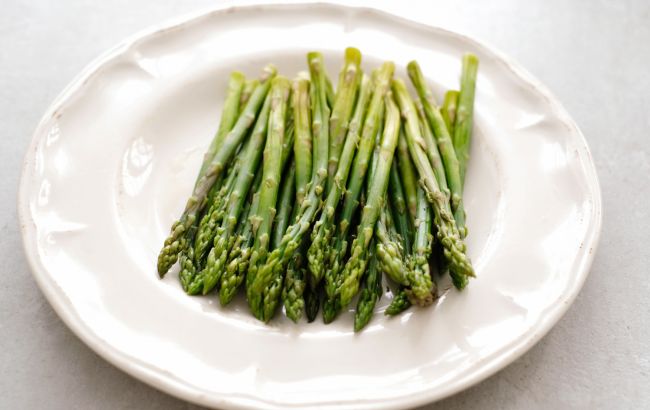 Как выбирать, хранить и готовить украинский деликатес - спаржу: советы от известного кулинара