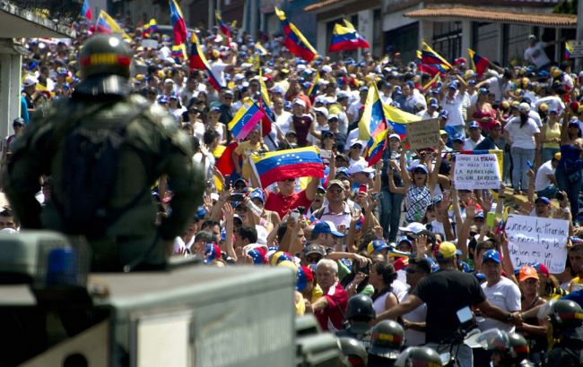 У Венесуелі під час протестів затримали понад 300 осіб