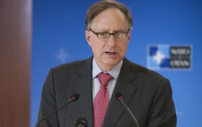 В НАТО пригрозили РФ усилением санкций в случае срыва минских соглашений