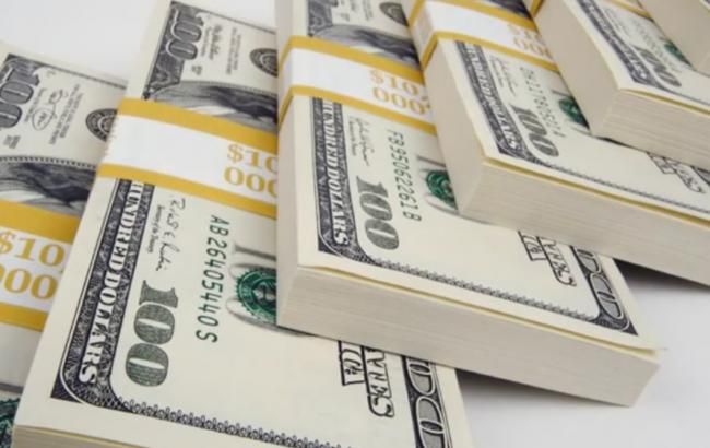 Доллар на торгах в РФ снова начал расти