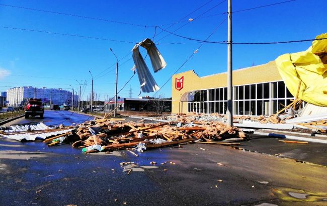 По Украине пронеслись ураганы и обесточили до сотни населенных пунктов