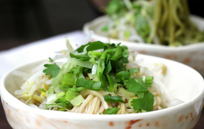 Селедка под шубой, Мимоза и Оливье: необычные рецепты популярных салатов