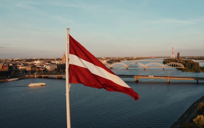 Глави МЗС Польщі та країн Балтії закликали збільшити військові поставки в Україну