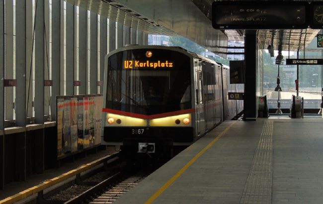 Еще на месяц. В европейской стране передумали вводить платный проезд для украинцев