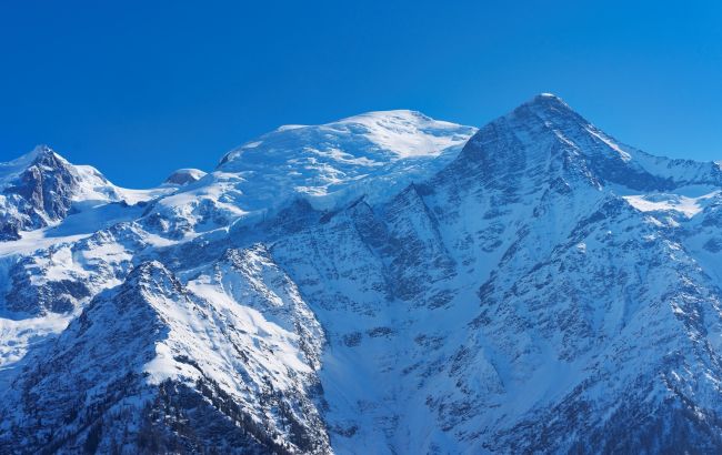 Самая большая гора Западной Европы продолжает терять высоту