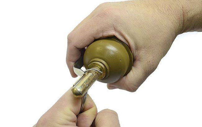 В Донецкой области у местной жительницы изъяли арсенал боеприпасов