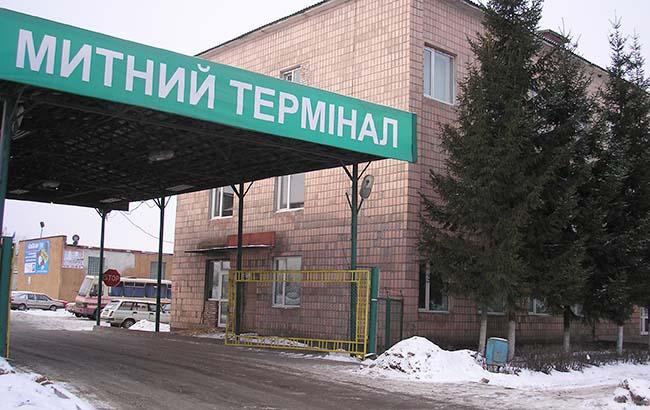 На таможне отменили 15 документов для оформления товаров