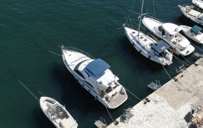 В Киеве затонула яхта