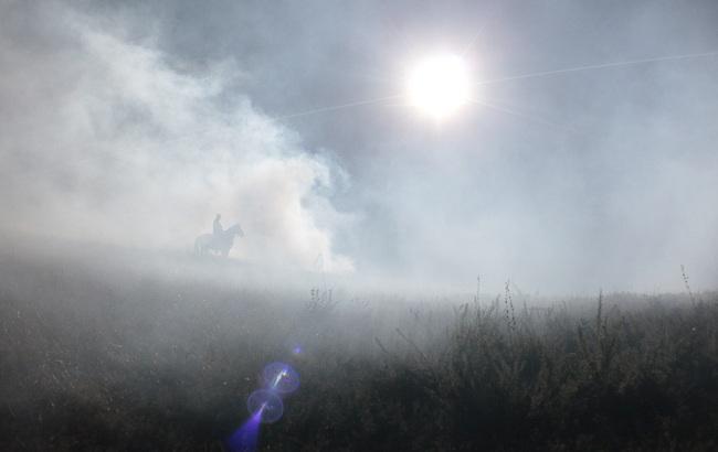 Сто осіб масовки і коні: Під Києвом відзняли наймасштабнішу сцену "Ворошиловграда"