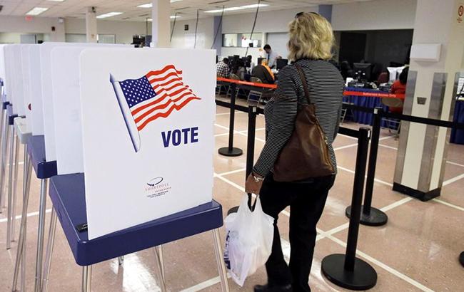 Выборы в США: явка избирателей может составить около 60%
