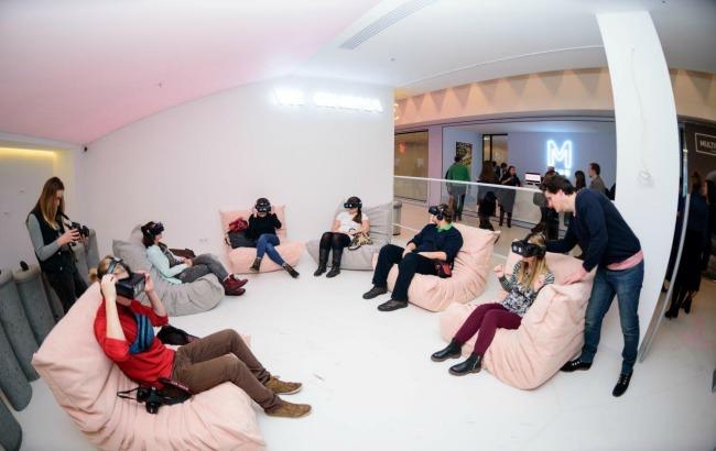 В Украине открылся первый кинотеатр виртуальной реальности