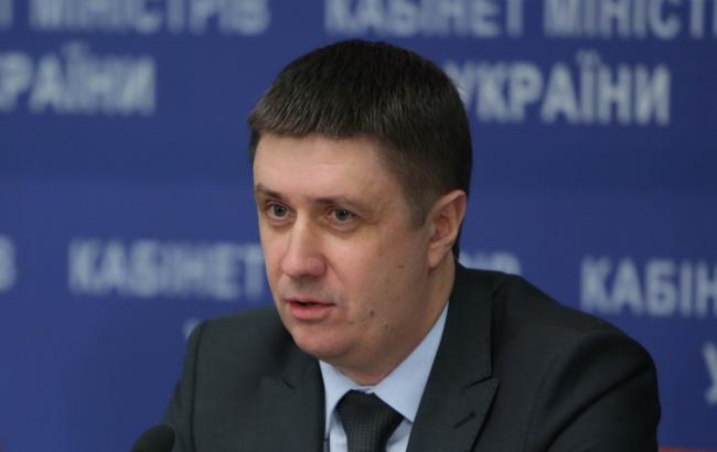 Кабмін схвалив концепцію військово-патріотичного виховання молоді