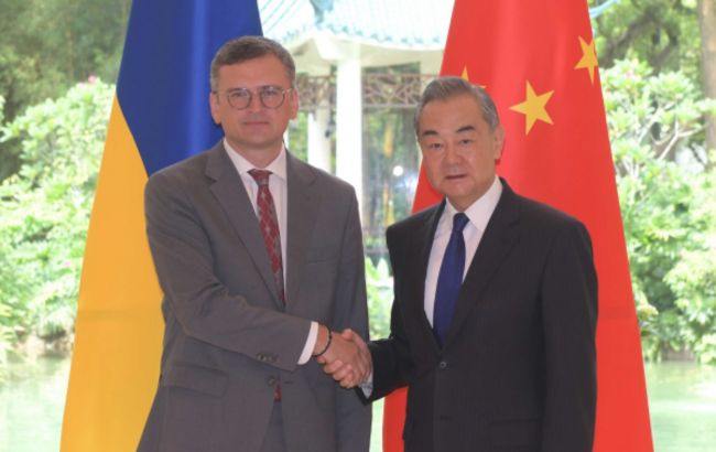 Кулеба провів переговори з главою МЗС Китаю: обговорили співпрацю та війну в Україні