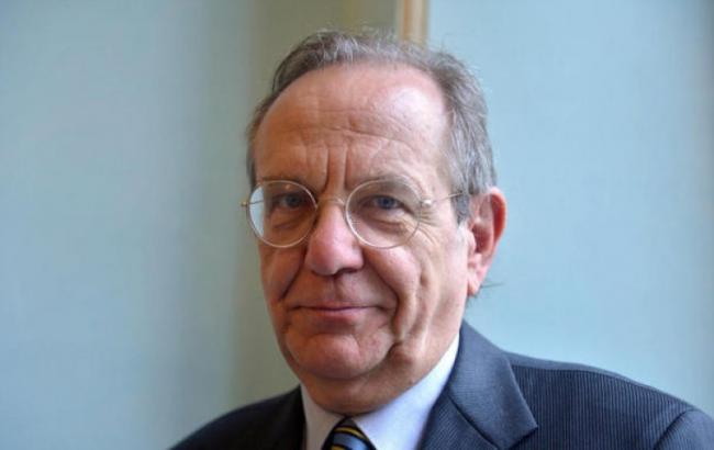 Министр экономики Италии заявил, что политика Трампа может принести вред Европе