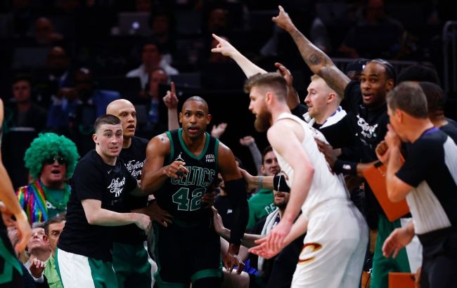 "Бостон" першим вийшов у фінал Сходу, "Даллас" утретє здолав "Оклахому": відео плей-офф НБА