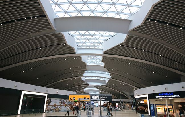 Аеропорт Риму тимчасово закрили через пожежу