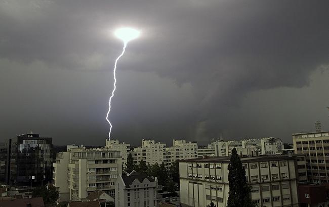 Непогода в Украине: обесточенными остаются 215 населенных пунктов