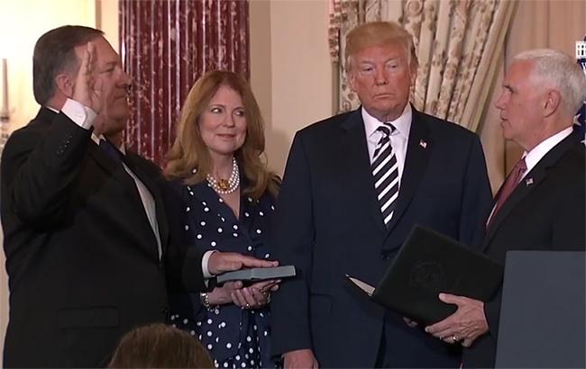 Трамп принял присягу Помпео в качестве госсекретаря США