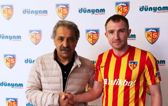 "Кайсериспор" продлил контракт с Кучером