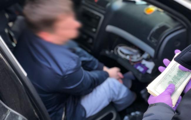 В НАБУ сообщили детали задержания сотрудника СБУ за вымогательство взятки