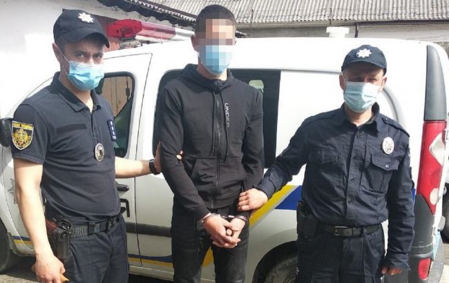 Обнаружили вырубку леса: во Львовской области из ружья ранили полицейского и двух лесничих