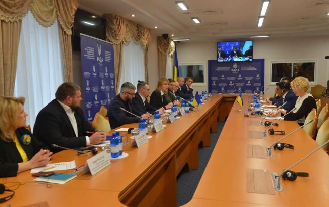 У Європарламенті розповіли, як мають використовуватись 50 млрд євро з фонду допомоги Україні