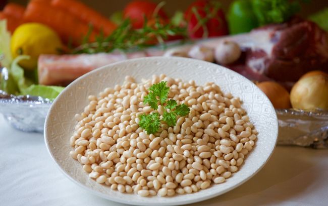 Готовим 12 традиционных блюд к Святвечеру: рецепт № 9 - особая украинская фасоль