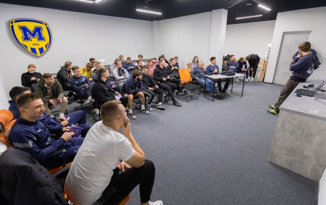 Футбол зустрічає блокчейн. WhiteBIT провів криптонавчання для харківського "Металіст 1925"