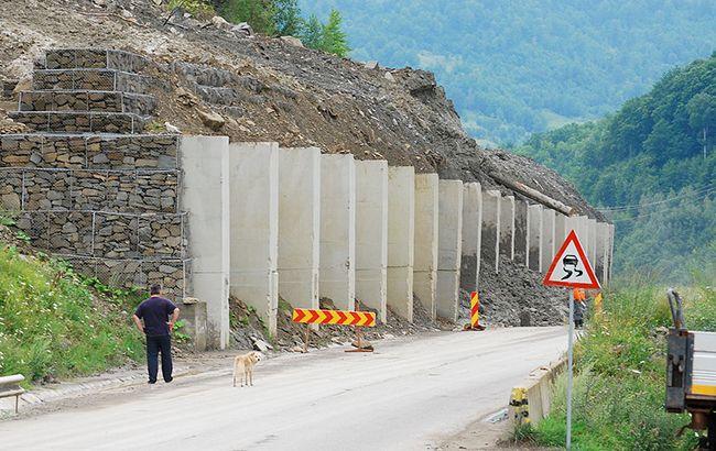В Северной Осетии украинские туристы попали под камнепад в горах, есть пострадавшие
