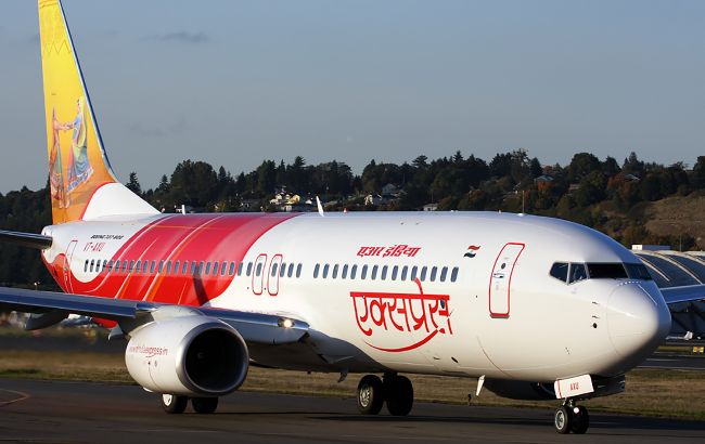 В Индии самолет выкатился за пределы посадочной полосы, есть жертвы